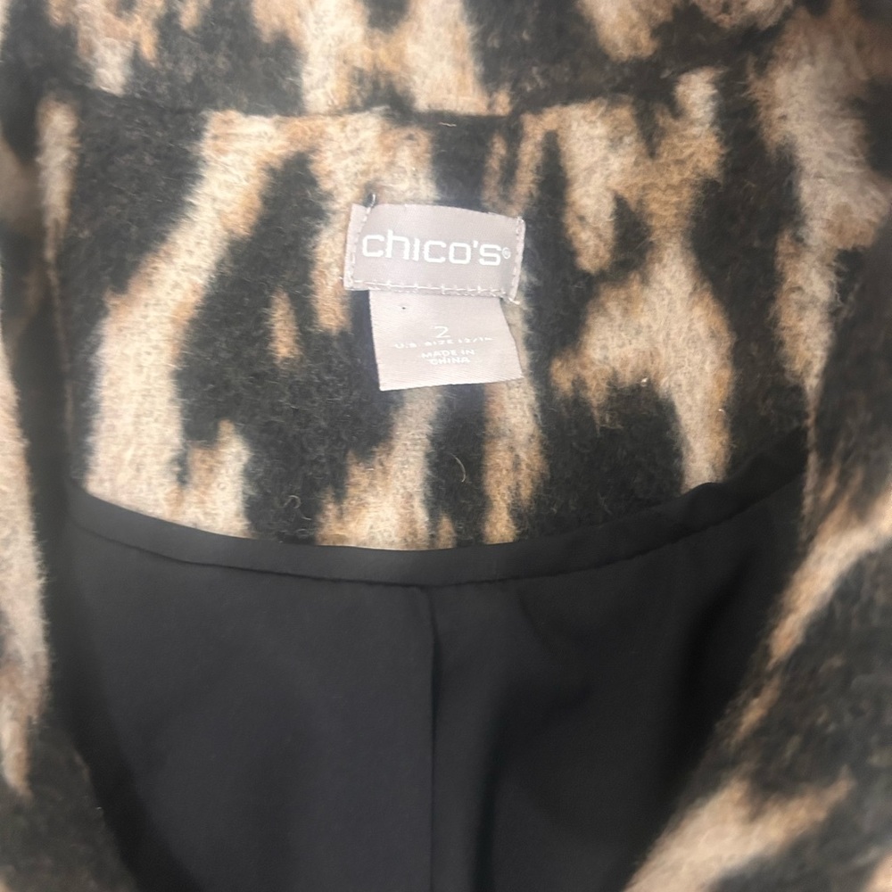 🐆 Chico’s Leopard Print Faux Fur Coat – Size 2 (L/XL) - Picture 3 of 7